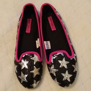 Betsey Johnson flats